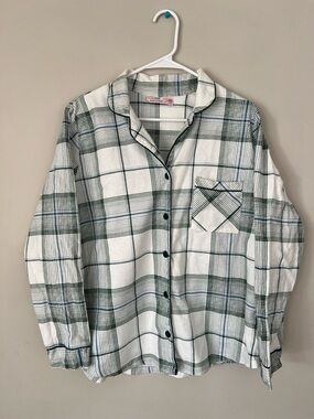 La Vie en Rose Plaid Pajama Top L Button-Up Lounge Shirt